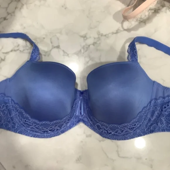 Bras - Picture 2 of 6